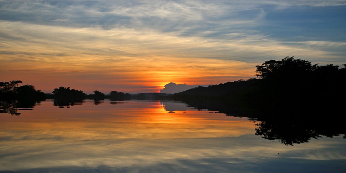 Atardecer en el ro San Pedro